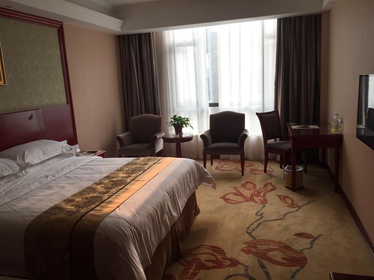 Vienna Hotel Chongqing Changshengqiao Underground Station Экстерьер фото